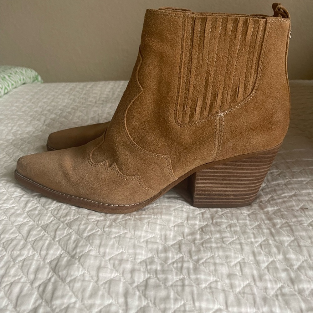 Sam Edelman western style booties. Mint condition.